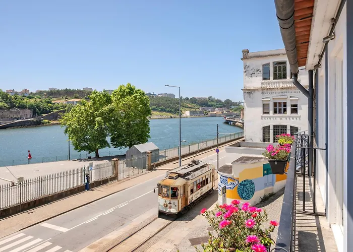 Miragaia - Riverside Suites - Adults OnlyHotel Porto
